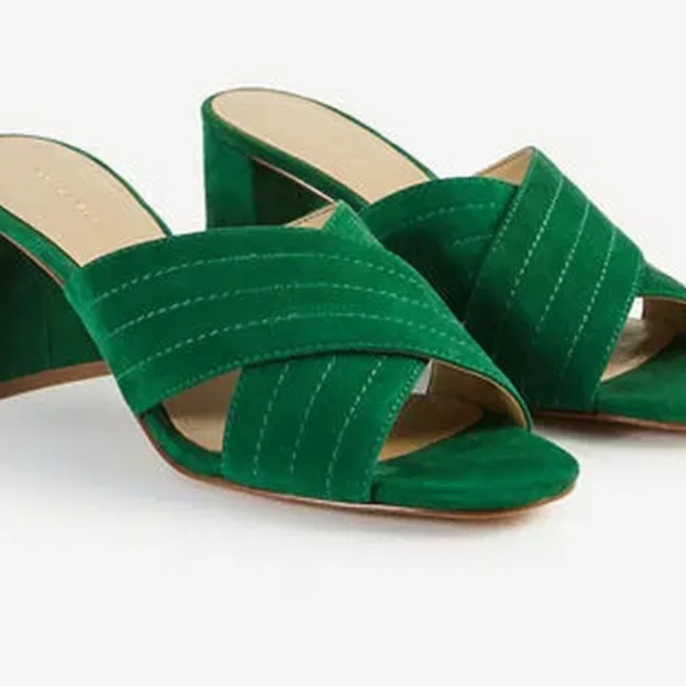 Good condition. Super comfy suede comfy sandals, worn but lots of life left!